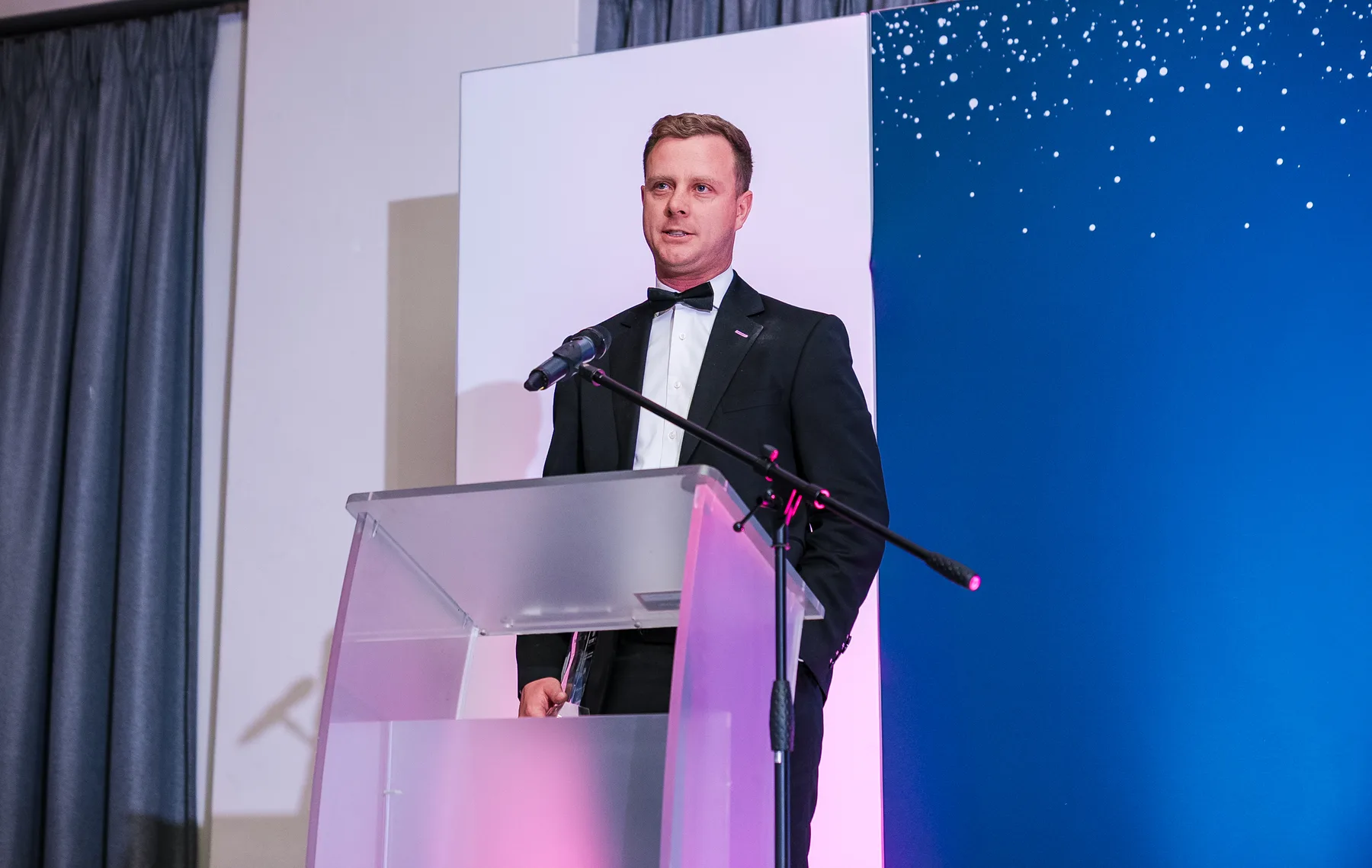 Christopher Hellmann delivering his acceptance speech at the Future of HR Awards 2026